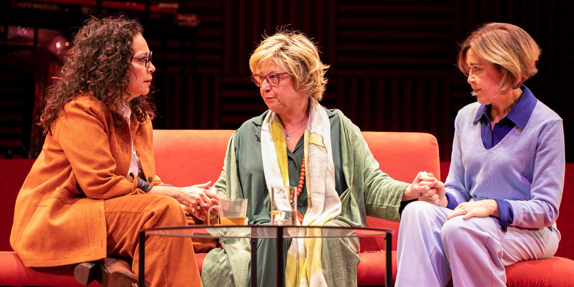 LES BÀRBARES – Teatre Borràs